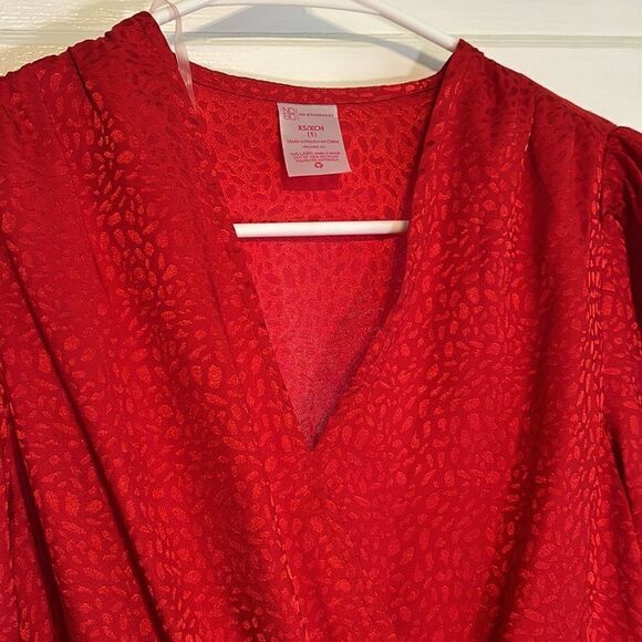 NOBO No Boundaries Women’s Red Faux Wrap Lightweight Silk Blouse Size XS - Picture 3 of 5